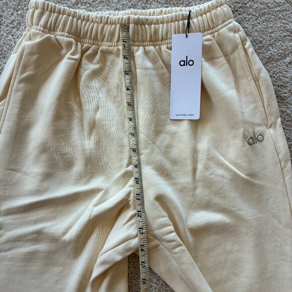 NWT Alo Yoga Crewneck Pullover Sweatshirt & Straight Leg Sweatpants - Picture 14 of 15